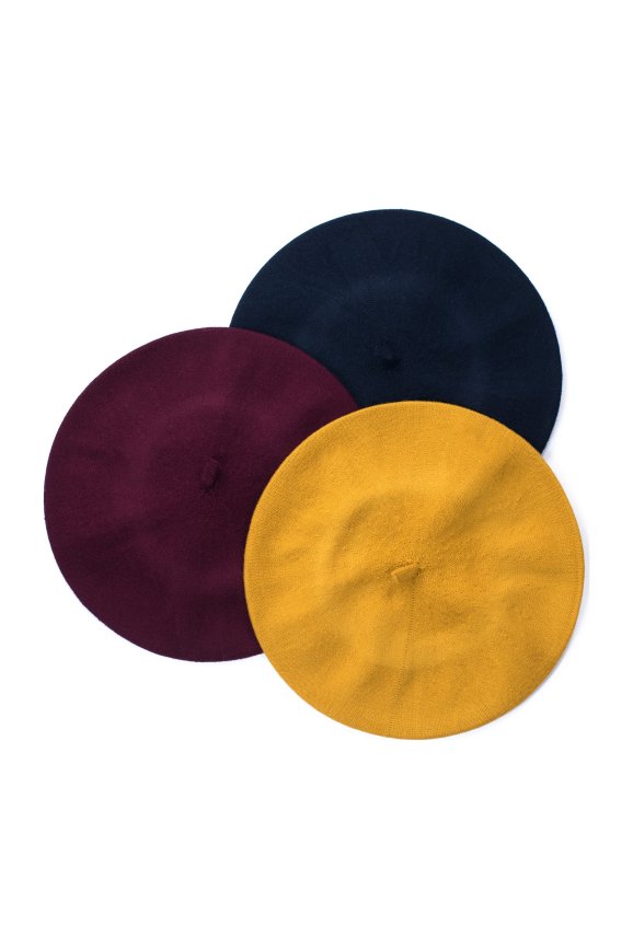 Beret Zima W Neapolu