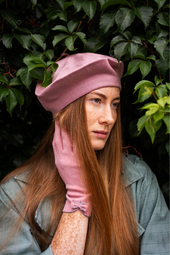 Beret Zima W Neapolu